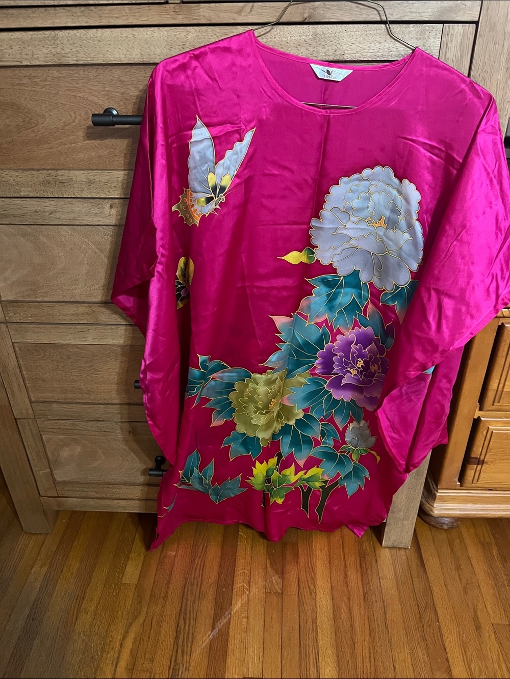 Vibrant Fuchsia Silk Tunic with Floral Print - Picture 5 of 5